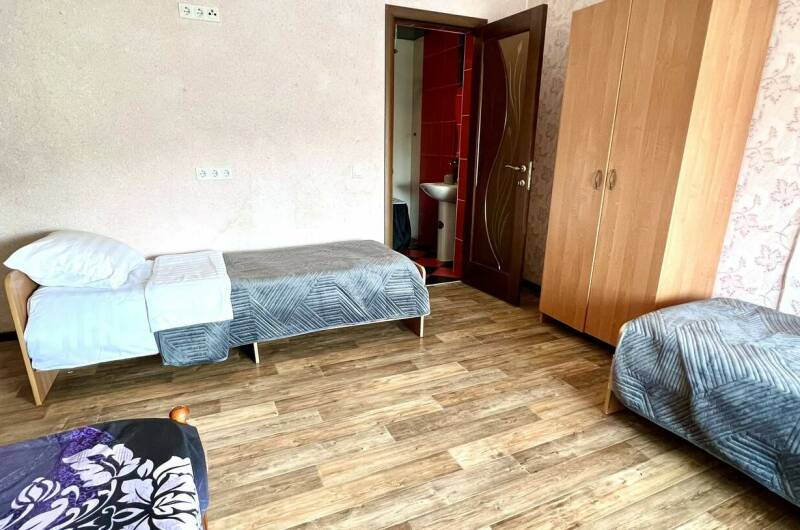 Номер Комфорт «Мифрил» 4-х-5-ти местная комната