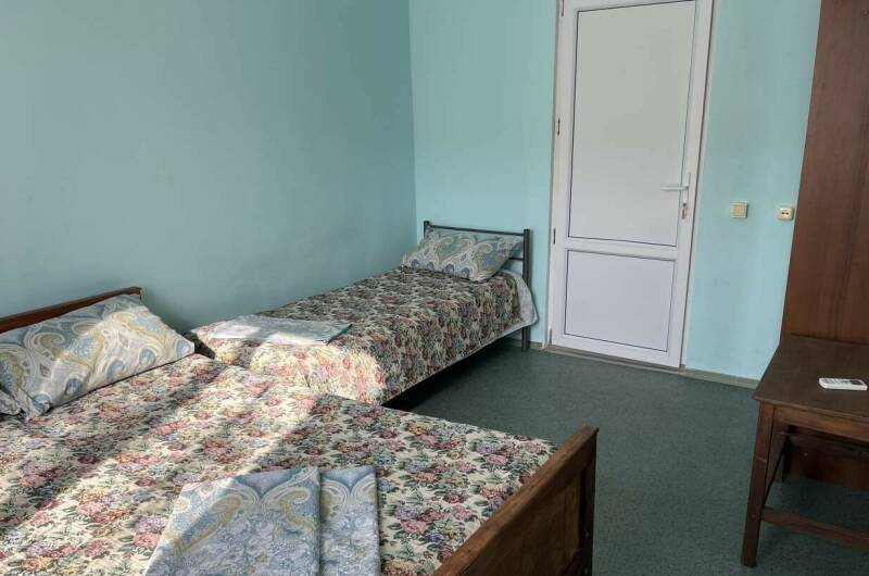 Номер «Эконом» на 3−4 человека