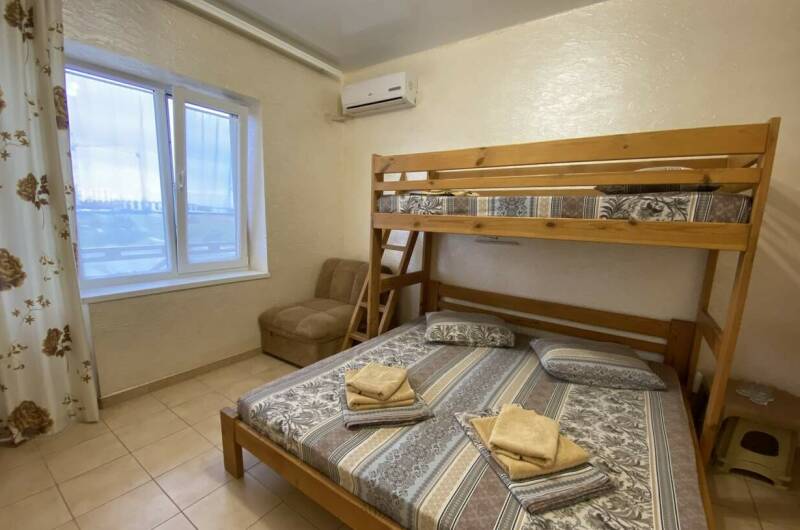 Номер первой категории, вид на море (4 чел.)