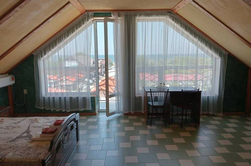 2 комнатный 6 местный