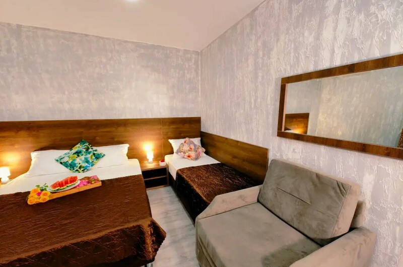 Четырехместный «Полулюкс» с видом на море