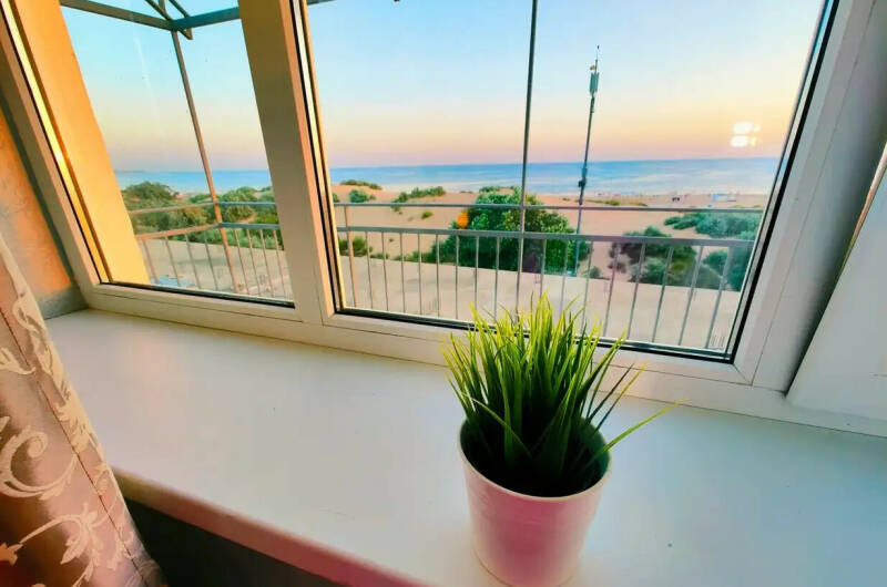 Четырехместный «Полулюкс» с видом на море