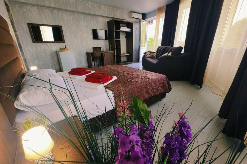 Двухкомнатный номер «Люкс» (5ти местный)