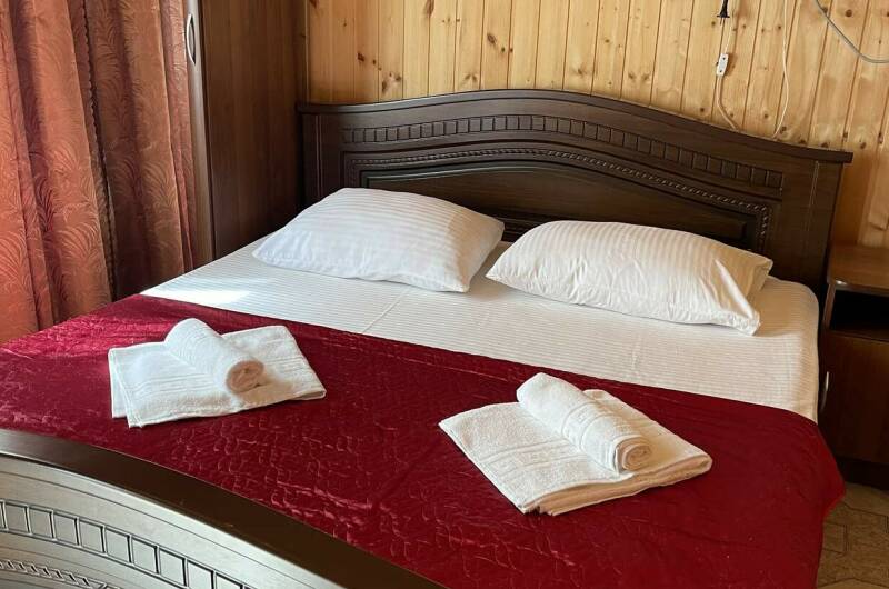 Пятиместный домик