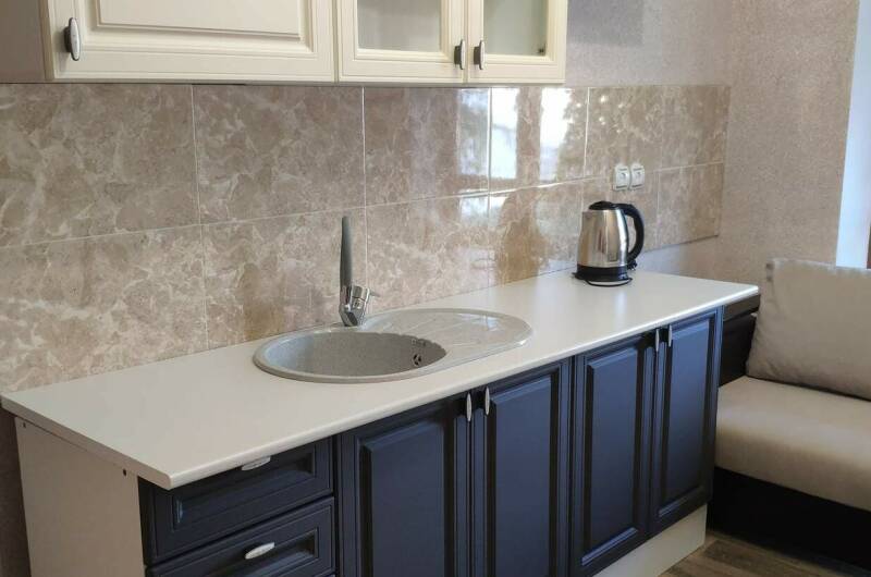 Двухкомнатный с личной кухней