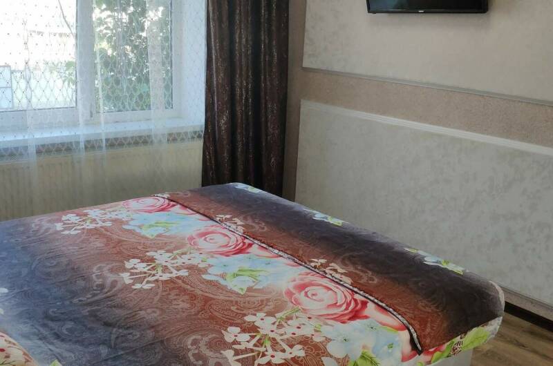 Двухкомнатный с личной кухней