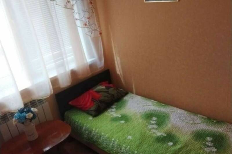 Одноместная комната с удобствами на этаже