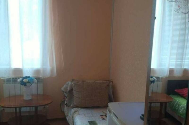 Одноместная комната с удобствами на этаже