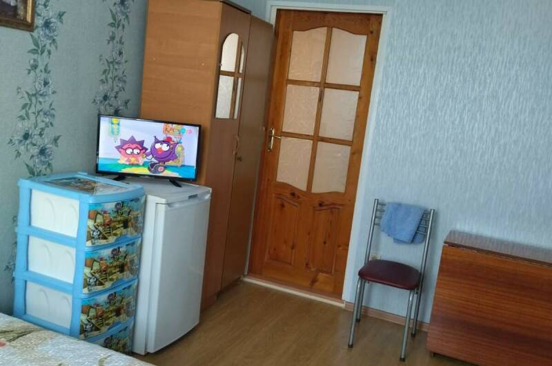 Трёхместная комната с удобствами на этаже