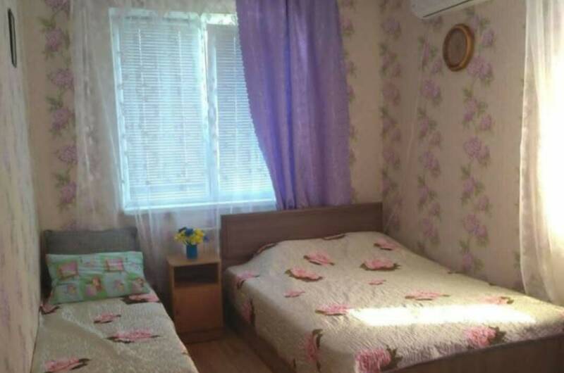 Трёхместная комната с удобствами