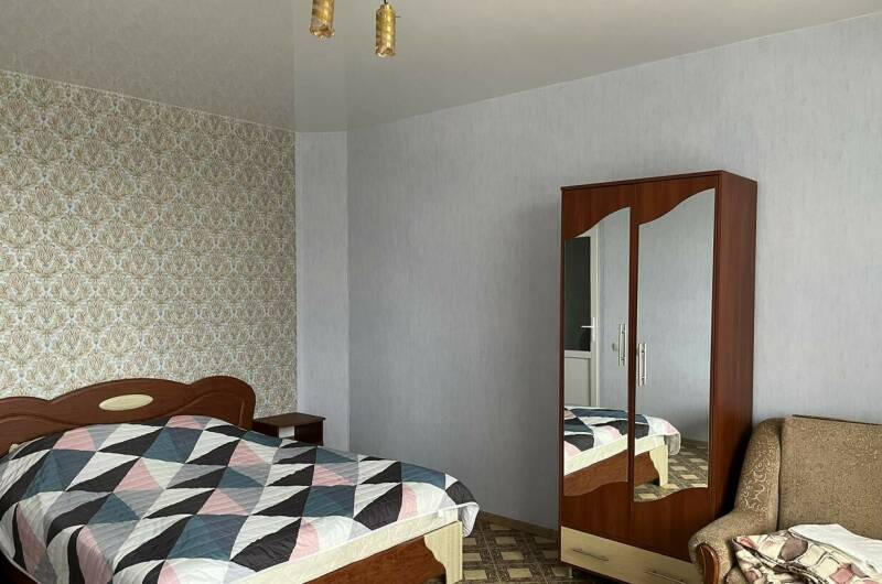 4 местный номер на 2 этаже