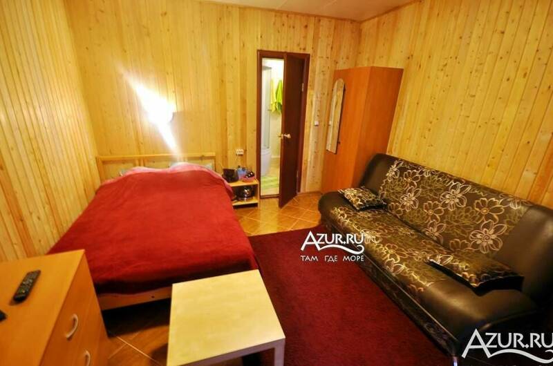 4-х местная комната с балконом