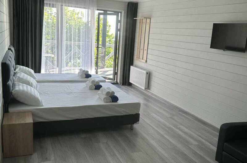 Четырехместный номер с видом на море