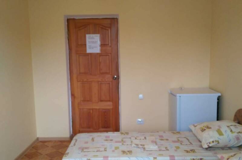 3-х местный с балконом и личным санузлом у номера