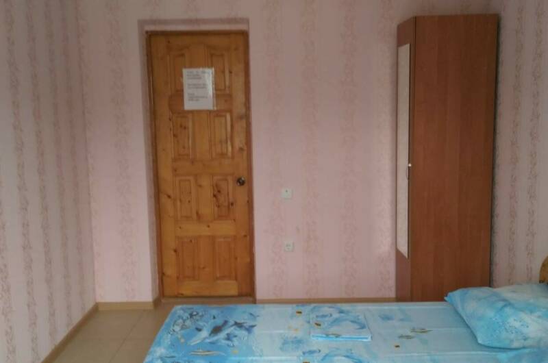 3-х местный с балконом и личным санузлом у номера