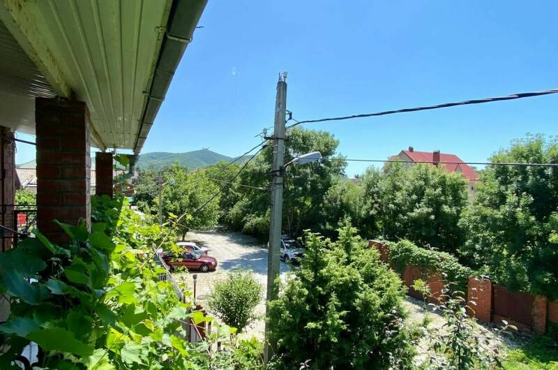 Эконом 3-х местный с балконом, 2 этаж