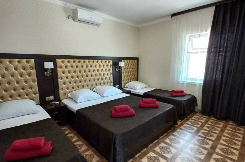 Семейный номер с мини-кухней на 2−4 чел