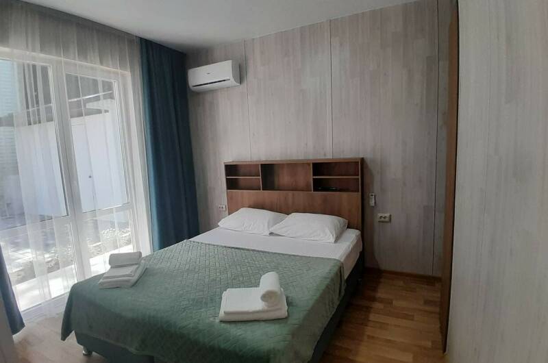 Четырехместный номер с удобствами и мини-кухней