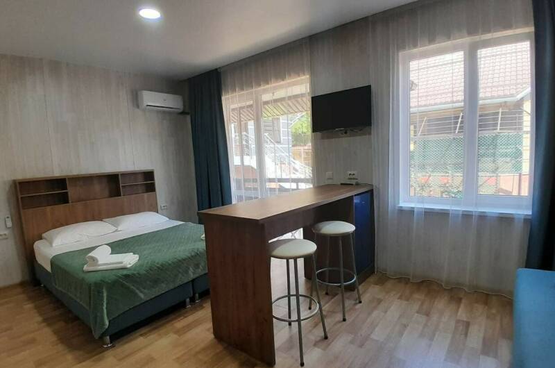 Трёхместный номер с удобствами