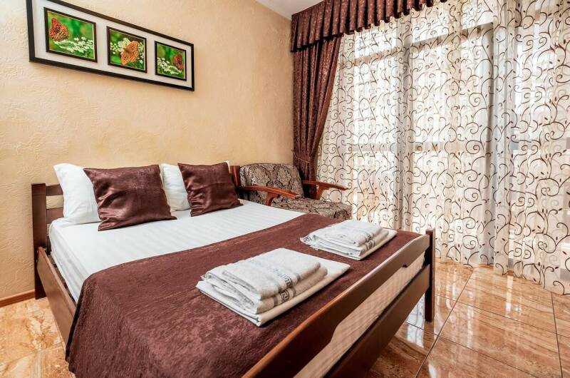 2-х комнатный (Черноморская 1)