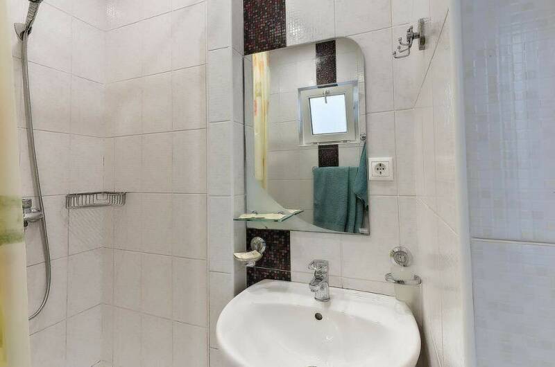 Трехместный номер с видом на море и общим балконом