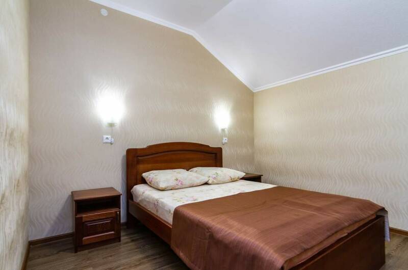 Трехместный номер (мансарда)