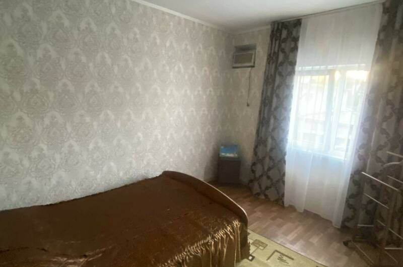 Номер от 4−6 человек