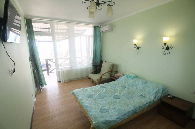 № 1 с террасой и видом на море