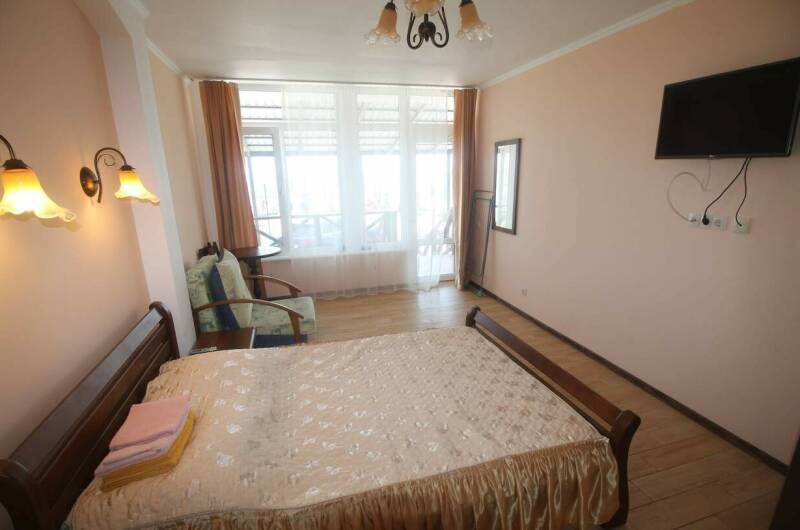 № 2 с террасой и видом на море