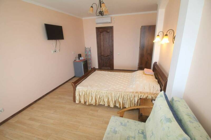 № 2 с террасой и видом на море