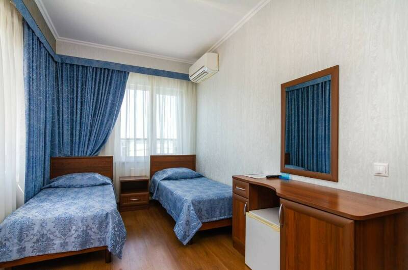 Двухкомнатный пятиместный люкс с балконом