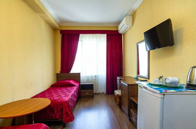 Двухкомнатный четырехместный люкс с балконами