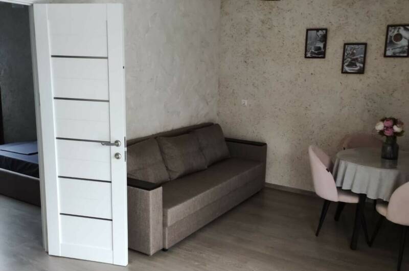 «Апартаменты» двухкомнатные с кухней