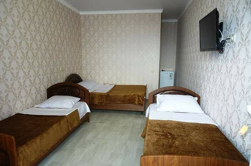 3-х местный с удобствами в номере с балконом