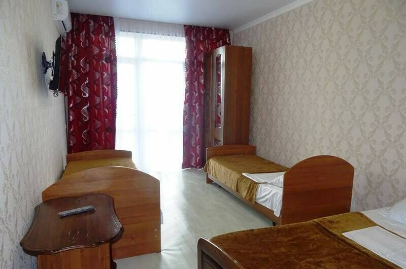 4-х местный с удобствами в номере с балконом