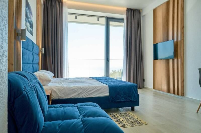 Апартамент-студия с прямым видом на море 202