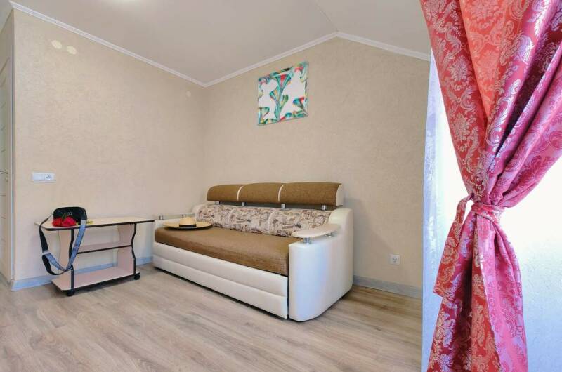 4-х местные 2-х комн апартаменты без балкона