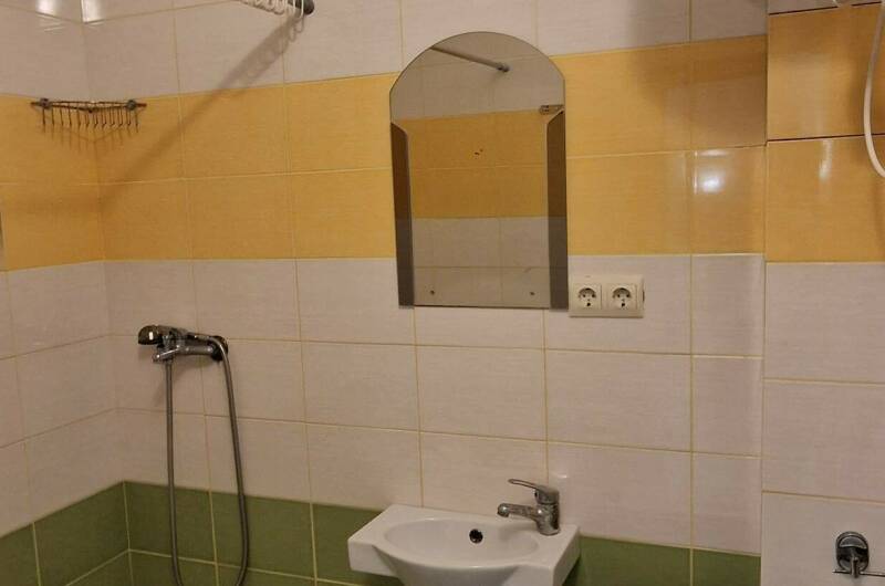 «Четырехместный «стандартный номер с удобствами