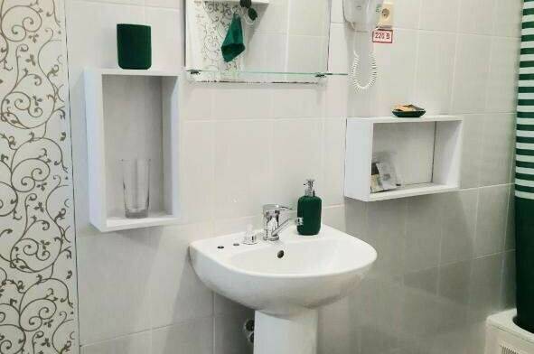 Двухместный номер с 2 отдельными кроватями и душем