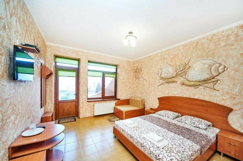 3-местная комната с видом на бассейн