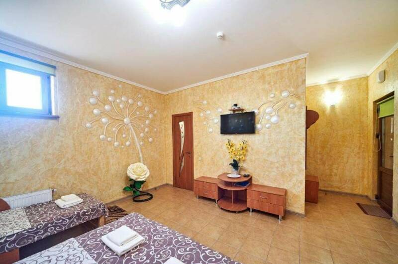 Улучшенная семейная комната