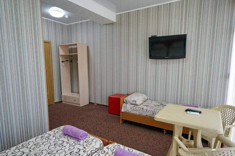 Трёхместный «Стандарт» с балконом