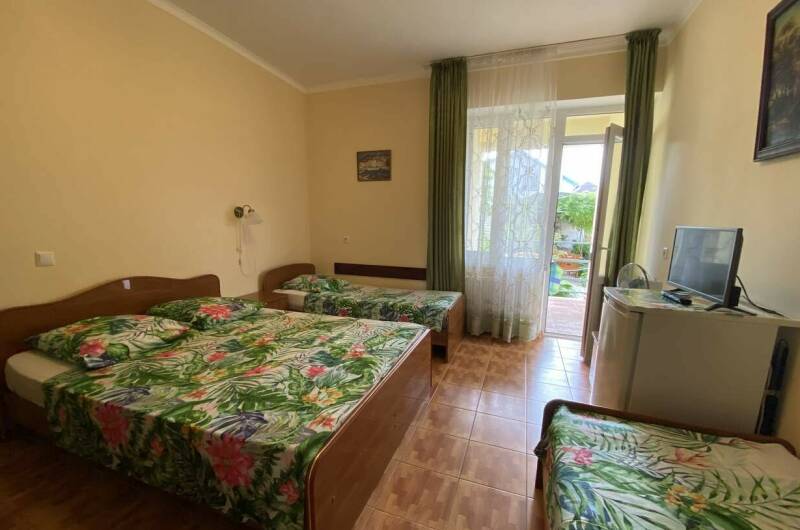 4-х местный Полулюкс на 1-ом этаже № 14/1