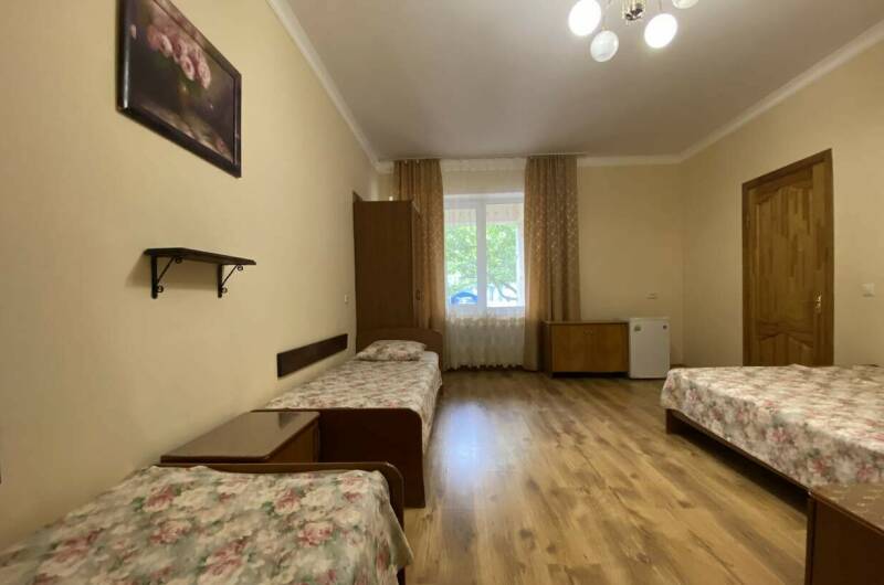 4-х местный Полулюкс на 1-ом этаже № 14/1