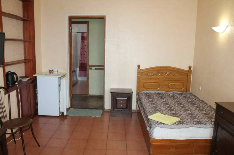 № 2 «Номер на 3−4 человека без балкона »