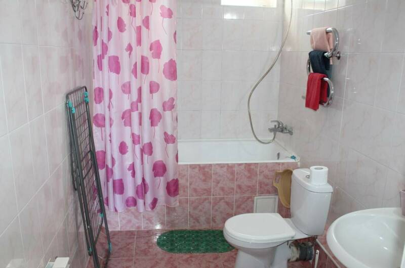 № 5 «Номер на 3−4 человека без балкона»