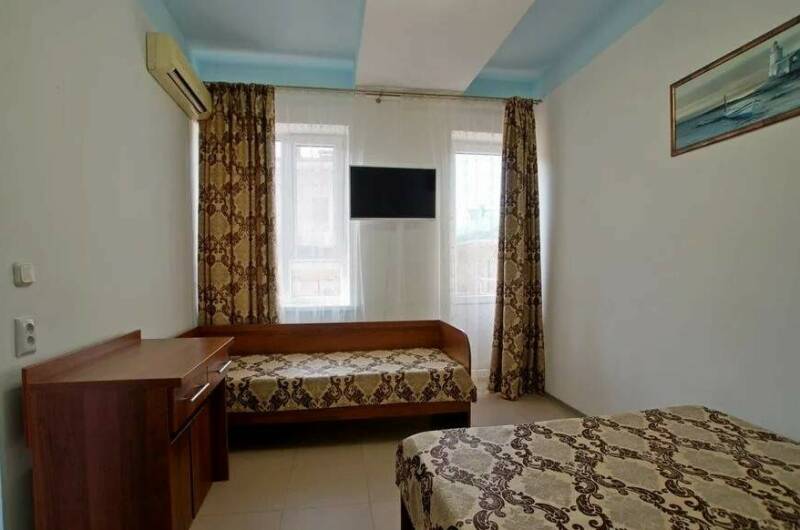 3-х местный «Полулюкс» с балконом