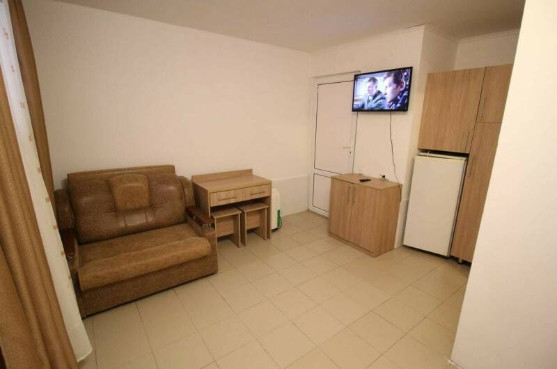 3-х местный «Полулюкс» цоколь