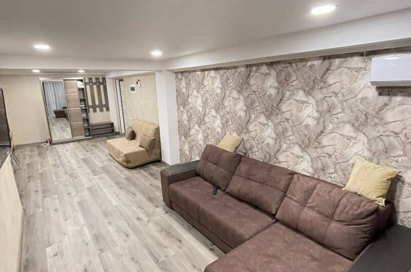 Двухкомнатный номер до 5 человек (№ 4)