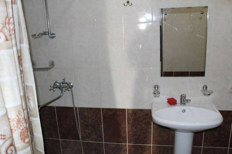 6-ти местный 3-х комнатный с кухней «Семейный»